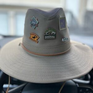 Vintage Walt Disney World Safari Hat Collectible Animal Kingdom Pins Mens S